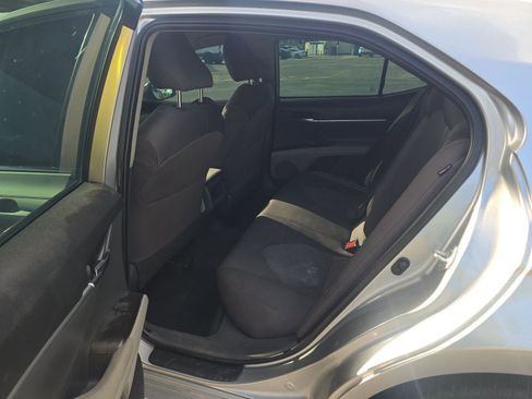 Used 2021 Toyota Camry LE image 15