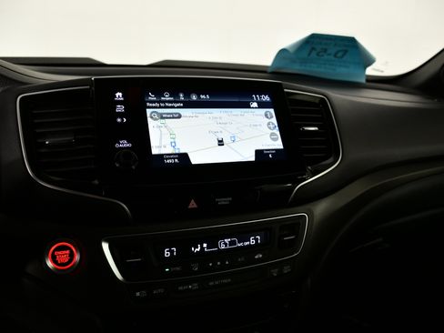 Certified 2022 Honda Passport TrailSport image 25