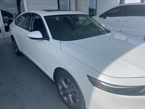 Used 2024 Honda Accord EX image 3