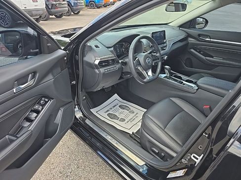 Used 2022 Nissan Altima 2.5 SL FWD image 10