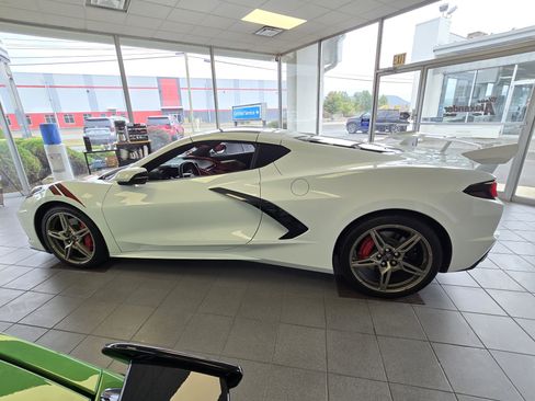 Used 2020 Chevrolet Corvette Stingray Premium Cpe w/ 3LT Preferred Equipment Group image 8