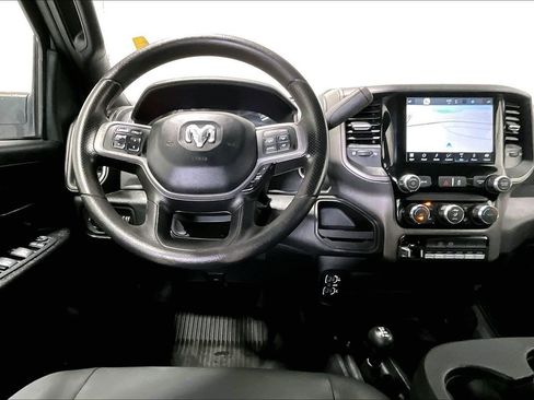 Used 2022 RAM 5500 Tradesman w/ Chrome Appearance Group AWD/4WD image 4