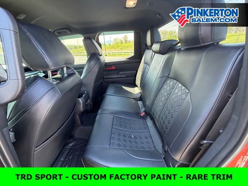 Used 2025 Toyota Tacoma TRD Sport image 5
