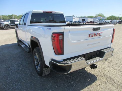New 2026 GMC Sierra 2500 SLT w/ SLT Premium Package AWD/4WD image 7