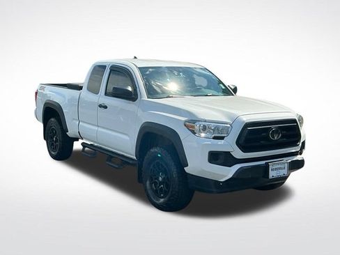 Used 2022 Toyota Tacoma SR w/ SX Package RWD image 9