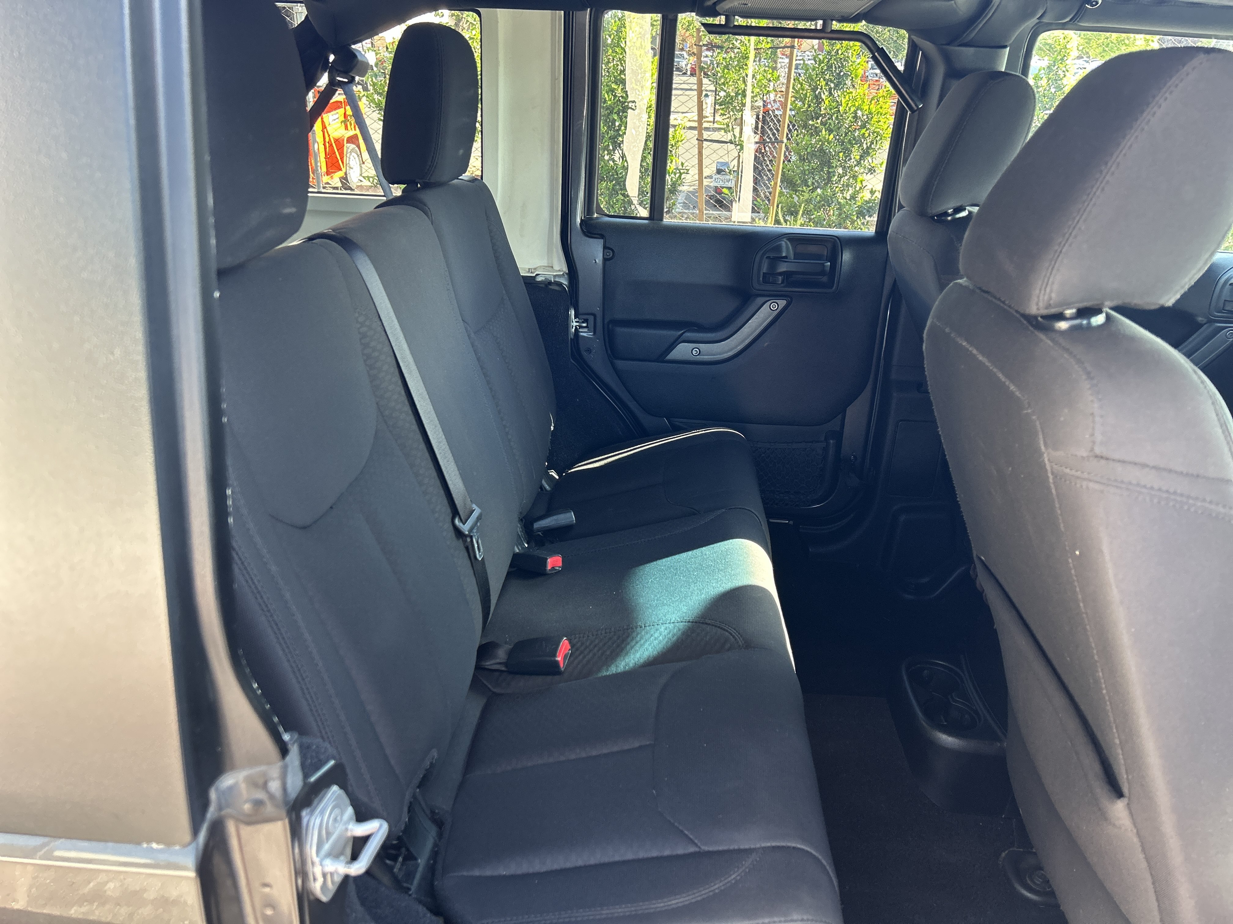 Used 2017 Jeep Wrangler Unlimited Sport AWD/4WD image 4