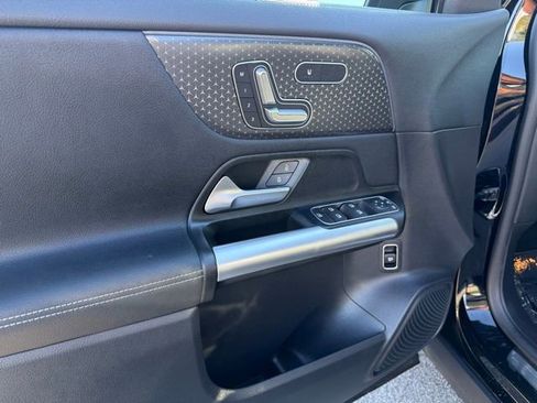 Certified 2025 Mercedes-Benz GLA 250 4MATIC image 13