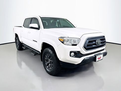 Certified 2023 Toyota Tacoma SR5 w/ Technology Package AWD/4WD image 3