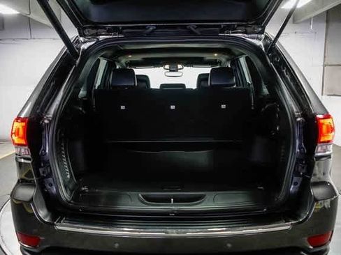 Used 2021 Jeep Grand Cherokee Limited image 27