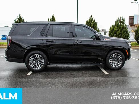 Used 2025 Chevrolet Tahoe Z71 w/ Z71 Off-Road Package AWD/4WD image 8