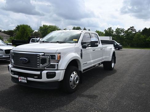 Used 2020 Ford F450 Platinum w/ FX4 Off-Road Package AWD/4WD image 4