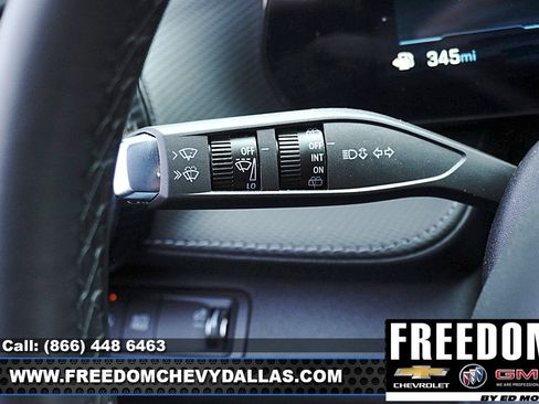 Used 2026 Chevrolet Equinox LT FWD image 23