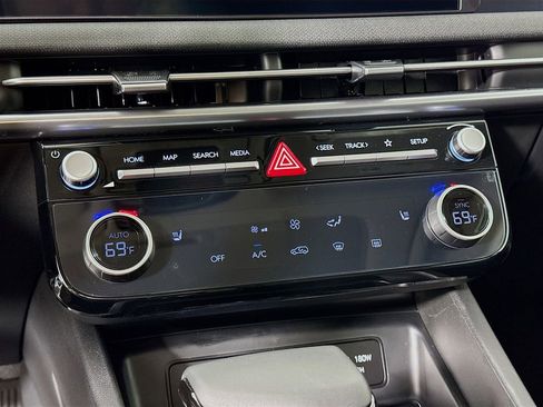 Certified 2025 Hyundai Tucson SEL image 16