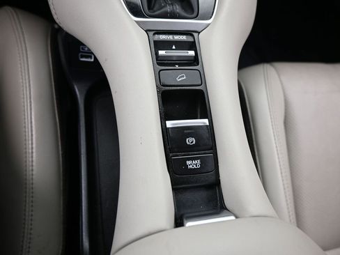 Used 2023 Honda HR-V EX-L image 31