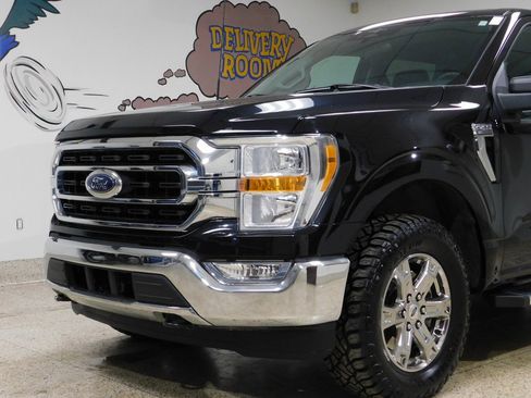 Used 2023 Ford F150 XLT w/ XTR Package image 13