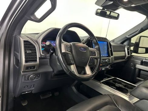 Used 2022 Ford F350 Platinum w/ FX4 Off-Road Package image 13