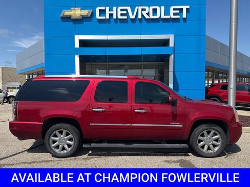 Used 2014 GMC Yukon XL Denali AWD/4WD image 2