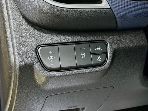 Certified 2023 Kia Seltos S image 10