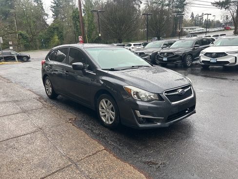 Used 2016 Subaru Impreza 2.0i Premium image 2