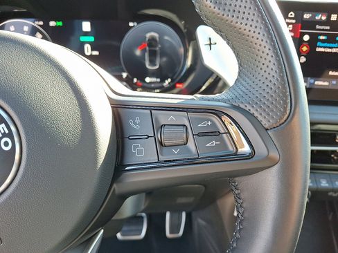 Used 2024 Alfa Romeo Tonale Veloce image 22