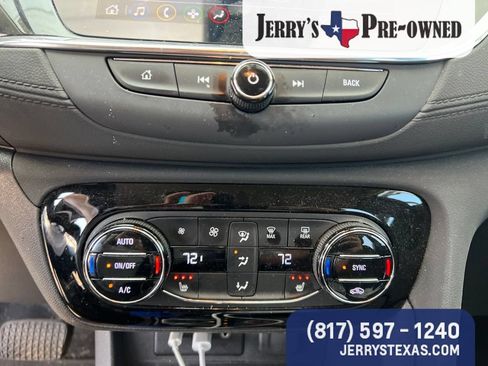 Used 2023 Buick Encore GX Select FWD image 12