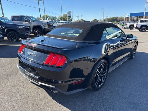 Used 2022 Ford Mustang Premium image 5