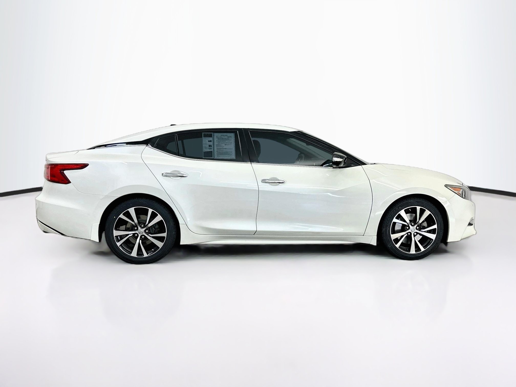 Used 2018 Nissan Maxima Platinum FWD image 10