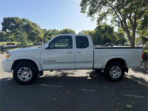 Used 2005 Toyota Tundra Limited AWD/4WD image 2