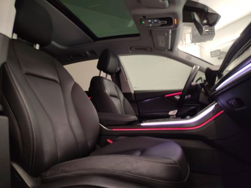 Used 2023 Audi Q8 Premium Plus image 30