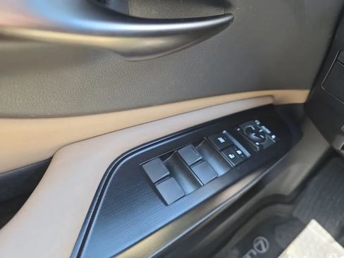 Used 2020 Lexus ES 350 w/ Accessory Package FWD image 22