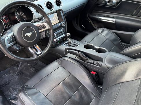 Used 2017 Ford Mustang GT Premium w/ Equipment Group 401A RWD image 11