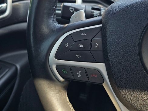 Used 2015 Jeep Grand Cherokee Laredo w/ Security & Convenience Group AWD/4WD image 30