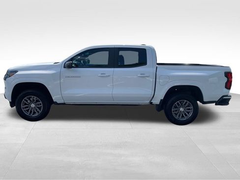 Used 2024 Chevrolet Colorado LT w/ LT Convenience Package RWD image 2