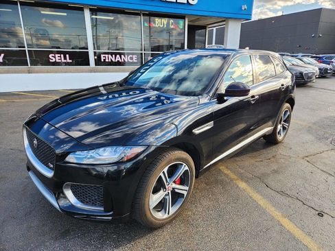 Used 2020 Jaguar F-PACE S image 3