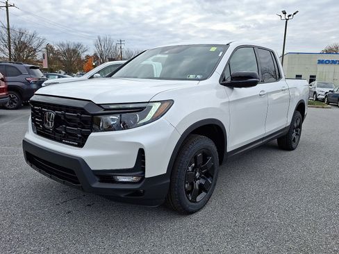 New 2026 Honda Ridgeline Black Edition image 2