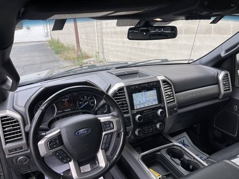 Used 2019 Ford F350 Platinum w/ Platinum Ultimate Package AWD/4WD image 16