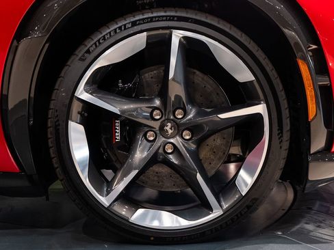Certified 2025 Ferrari Purosangue AWD/4WD image 16
