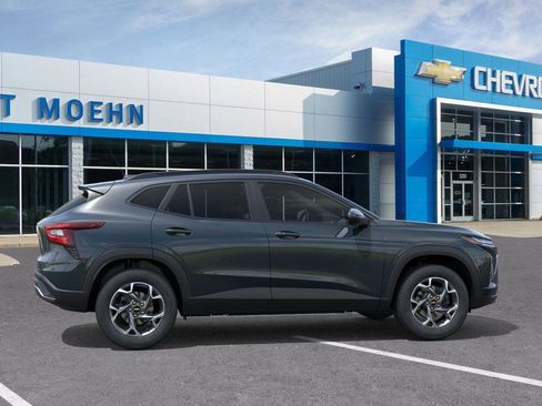 New 2026 Chevrolet Trax LT w/ Driver Confidence Package image 5