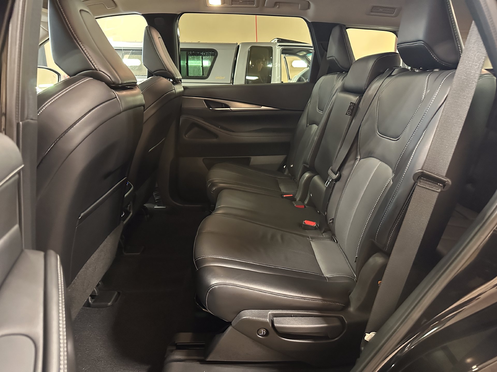 Used 2024 INFINITI QX60 Luxe AWD/4WD image 18