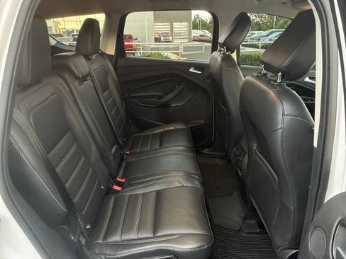 Used 2019 Ford Escape Titanium w/ U9j03 - Titanium Tow Package AWD/4WD image 22