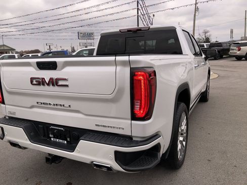 Used 2022 GMC Sierra 1500 Denali w/ Denali Reserve Package image 5