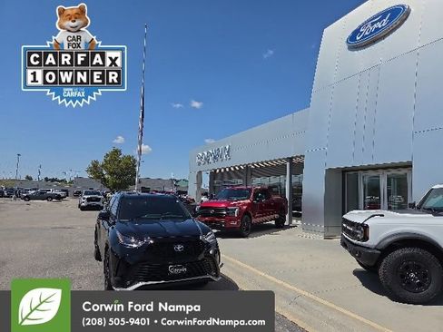 Used 2023 Toyota Highlander XSE FWD image 2