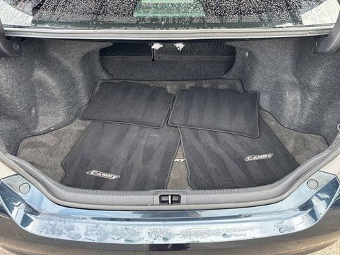 Used 2015 Toyota Camry XLE image 13