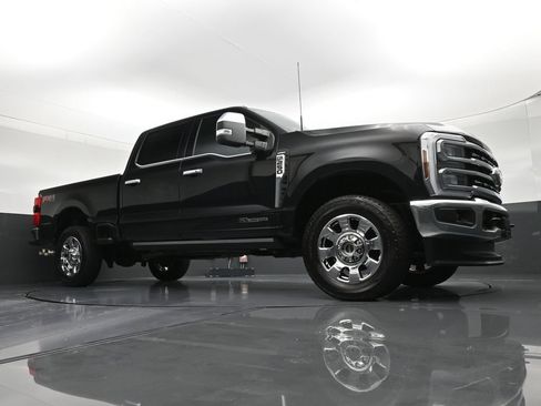 Used 2025 Ford F250 Lariat w/ Chrome Package AWD/4WD image 26