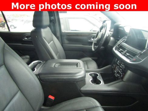 Used 2022 Chevrolet Tahoe LT w/ LT Signature Package image 11