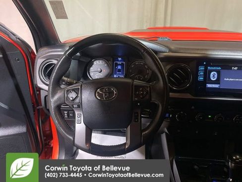 Used 2018 Toyota Tacoma TRD Sport image 22