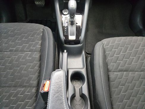 Used 2021 Nissan Kicks S image 19