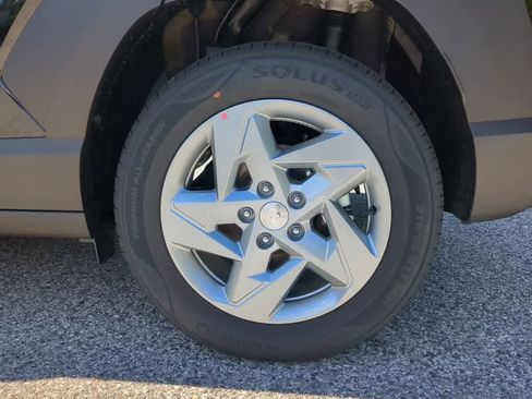 New 2026 Hyundai Kona SE FWD image 14