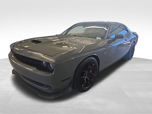 Used 2017 Dodge Challenger SRT Hellcat image 7