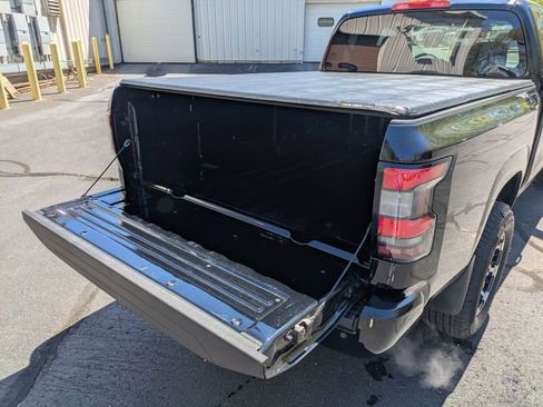 Used 2025 Nissan Frontier SV AWD/4WD image 31